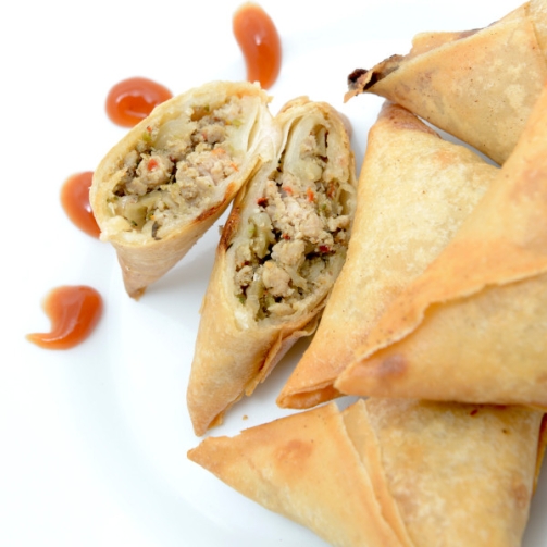 51bacfcb230f5_chicken_samosa-600x600